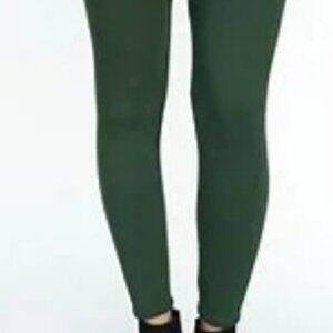 NWT Evergreen Leggings